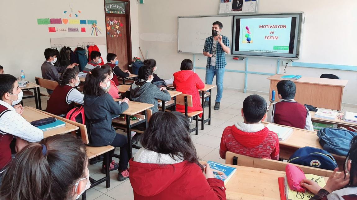 Sarıtaş Yusuf Kızılbuğa Ortaokulu Motivasyon ve LGS Tanıtımı Eğitimi